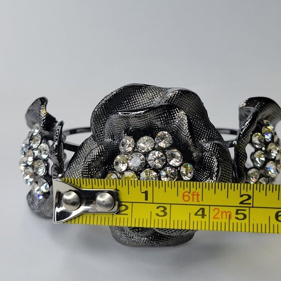 Sparkling Crystal Cuff Hematite Bracelet - Picture 11 of 16
